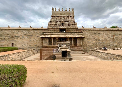 From Wax to Sacred Form: The Journey of South Indian Bronze Statues – A Timeless Treasure of Tradition