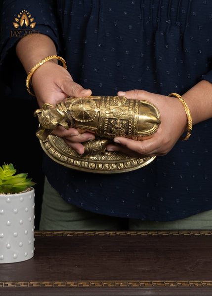 7" Beautiful Brass Cow with Calf Traditional Vastu Statue