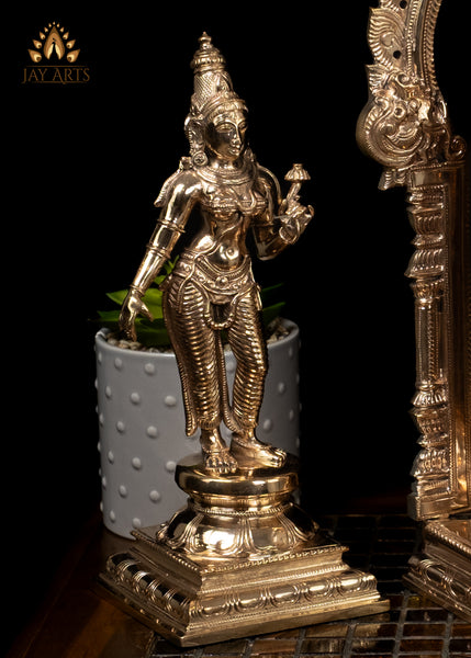 15" Finely Detailed Murugan with Prabhavali and Consorts Valli & Deivanai Traditional Set