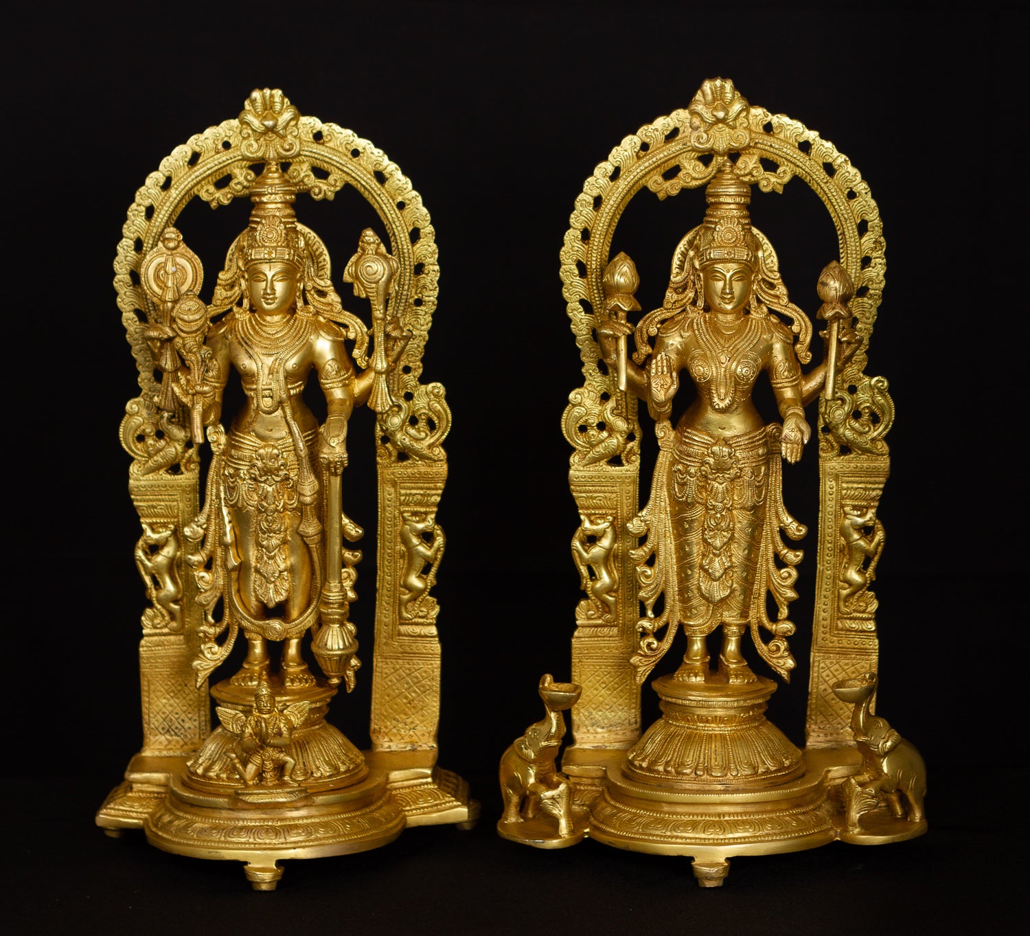 Lord Vishnu and Goddess Lakshmi set